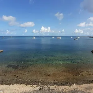 https://superbe-studio-dolce-vita-vue-mer-plage-piscine.comcaribbean.com