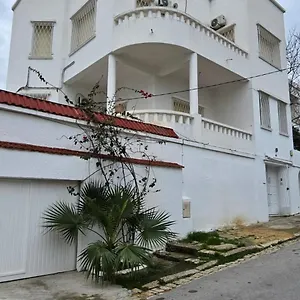 nomads-hostel-tunisia.tunis-best-hotels.com/